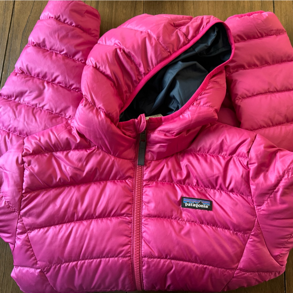 Patagonia Girls reversible down jacket size XL 14